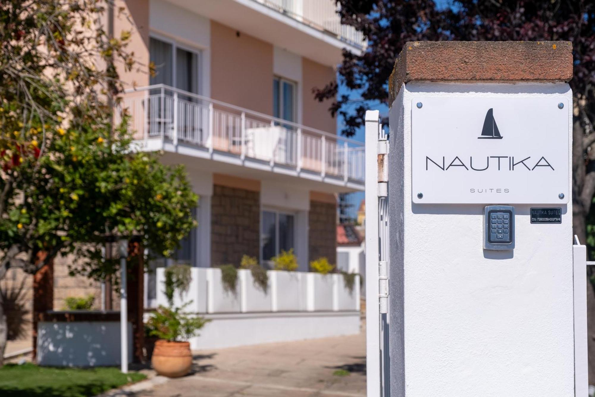 Nautika Suites Альгеро Экстерьер фото