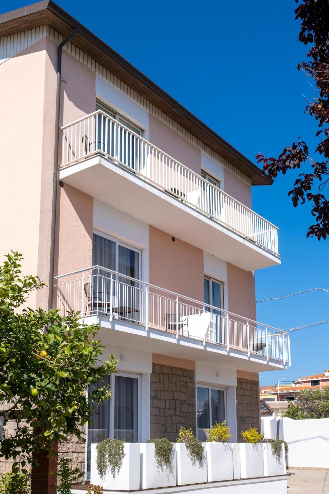 Nautika Suites Альгеро Экстерьер фото